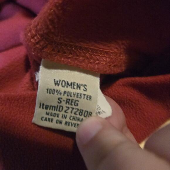 L.L. Bean Pink Fleece Pullover Sweatshirt V-Neck Size Small - Picture 4 of 9